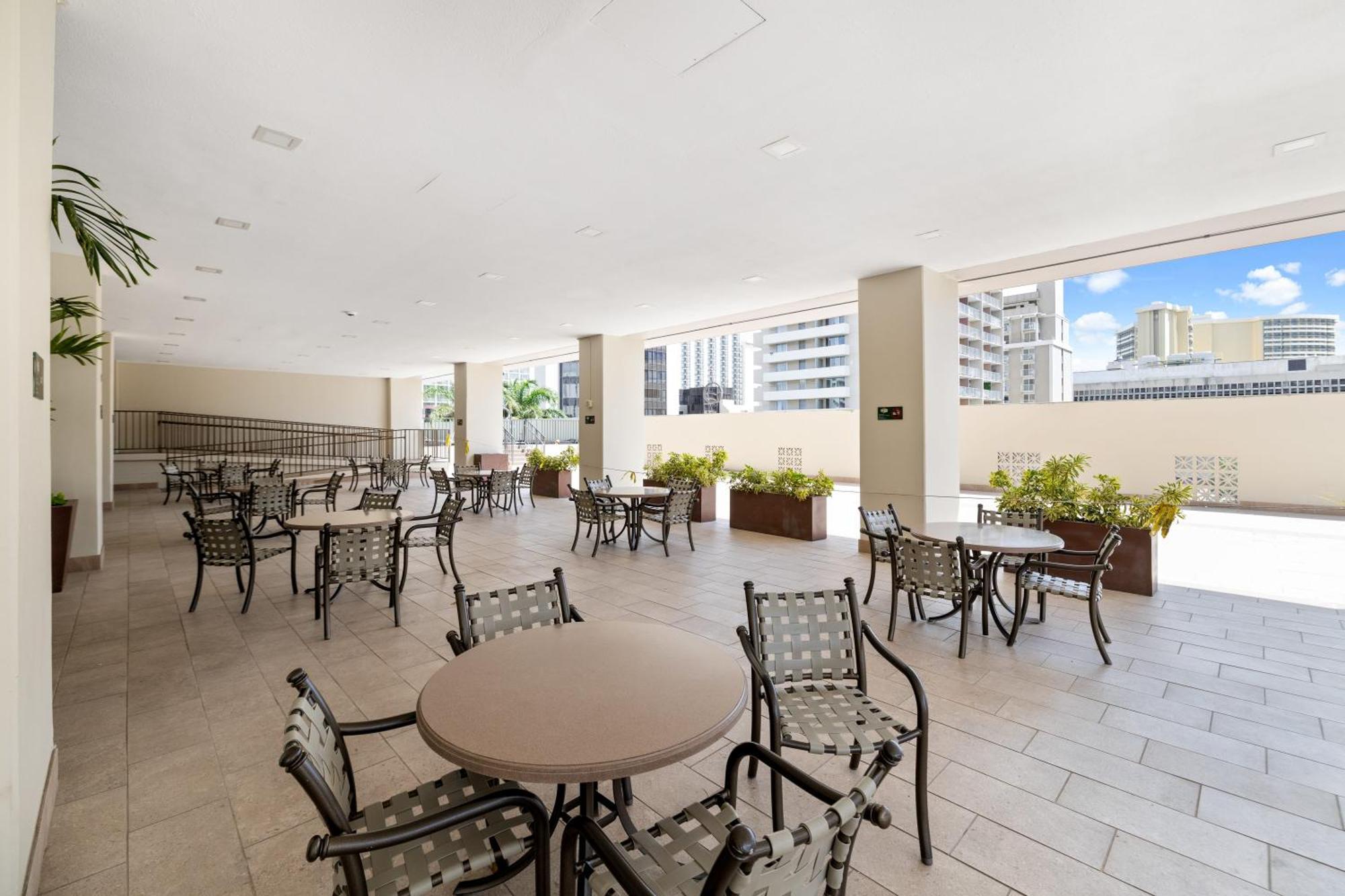 Royal Kuhio 1606 - Spacious Studio With Diamond Head City Views In The Heart Of Waikiki! Honolulu Buitenkant foto